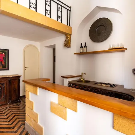 Cathedral View Apartment *